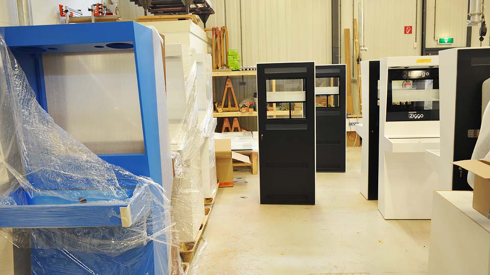 Retro Space in productie
